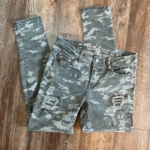 hippie laundry Pants - Hippie Laundry Mid Rise Skinny Ripped Camo 27